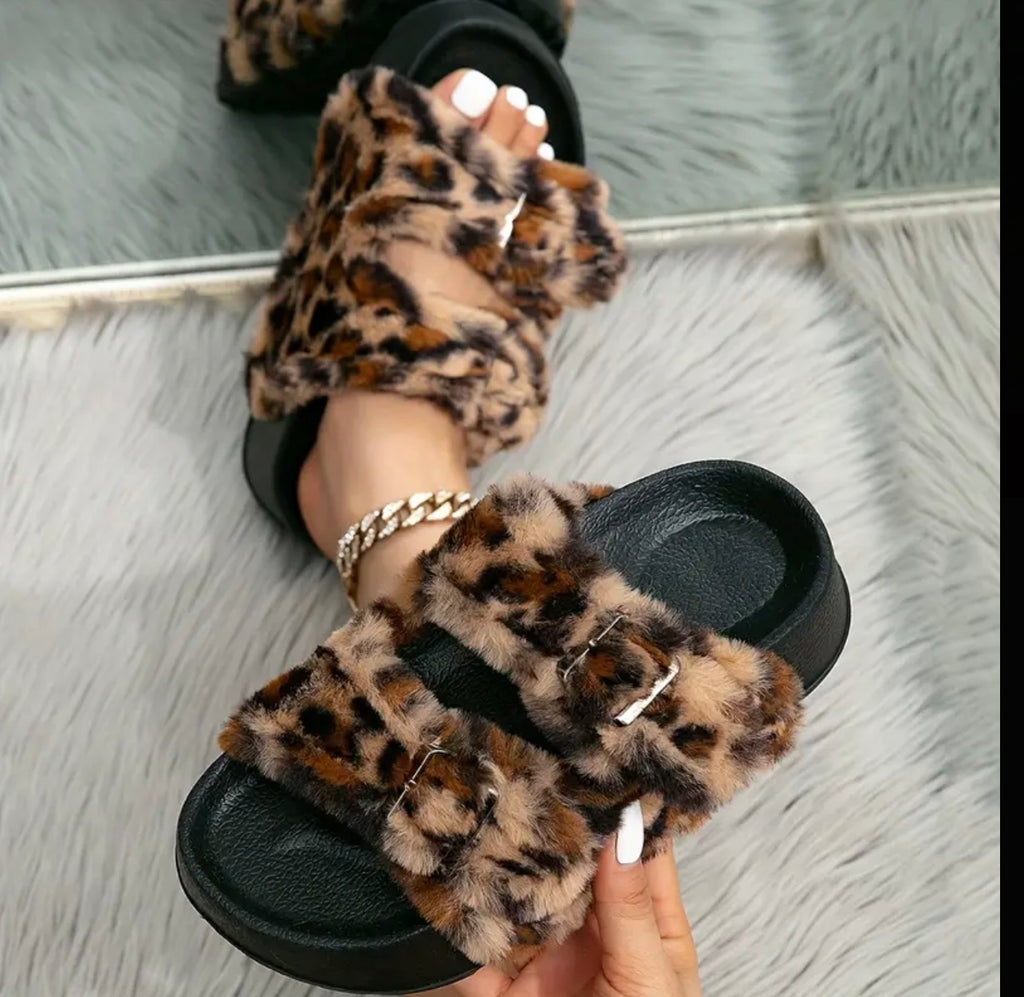 “60 Spots” Cheetah Print Buckles 🐾